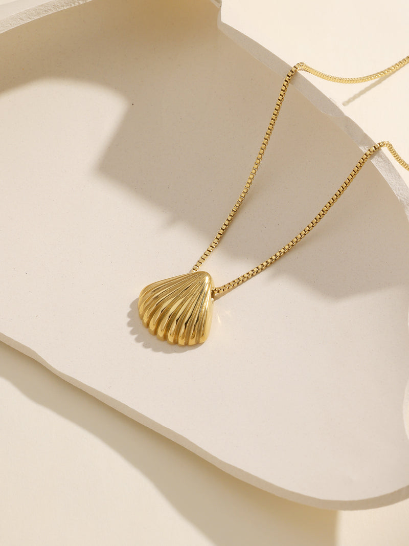 Mermaids Gold Shell Pendant Necklace